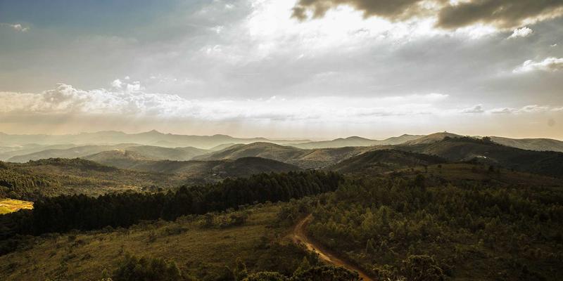 尤比克通信:构建可靠网络与安全防线的关键支柱