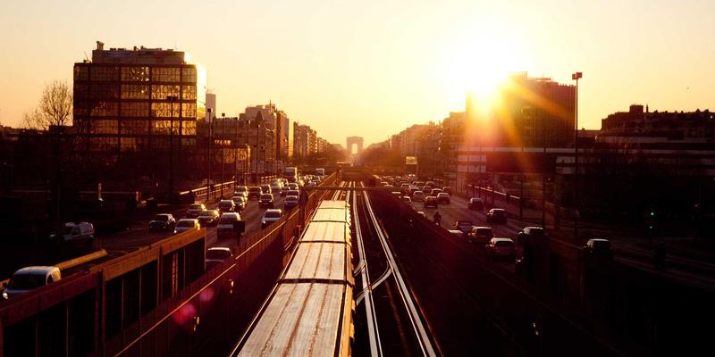 构筑安全防线：尤比克通信如何为高端离散制造业打造机器视觉与质量控制网络架构