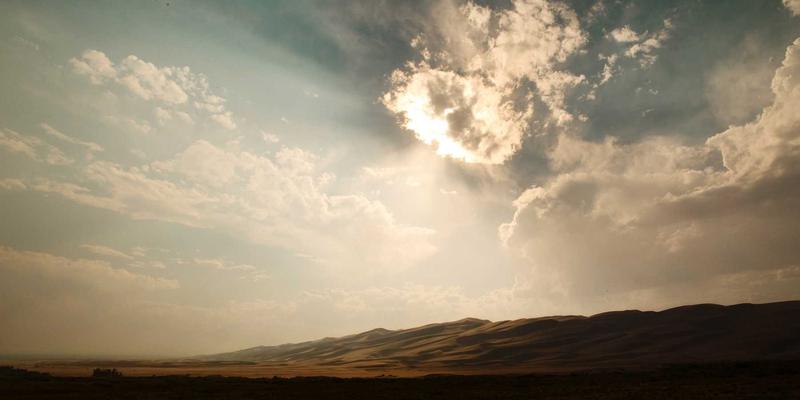 筑牢冷链安全防线：尤比克通信如何以温湿度传感网络守护企业网络安全与服务